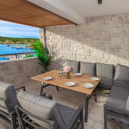 Seafront Villa Kupinica With Heated Pool Vinisce Bagian luar foto