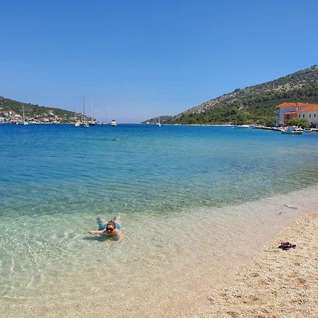 Seafront Villa Kupinica With Heated Pool Vinisce Bagian luar foto