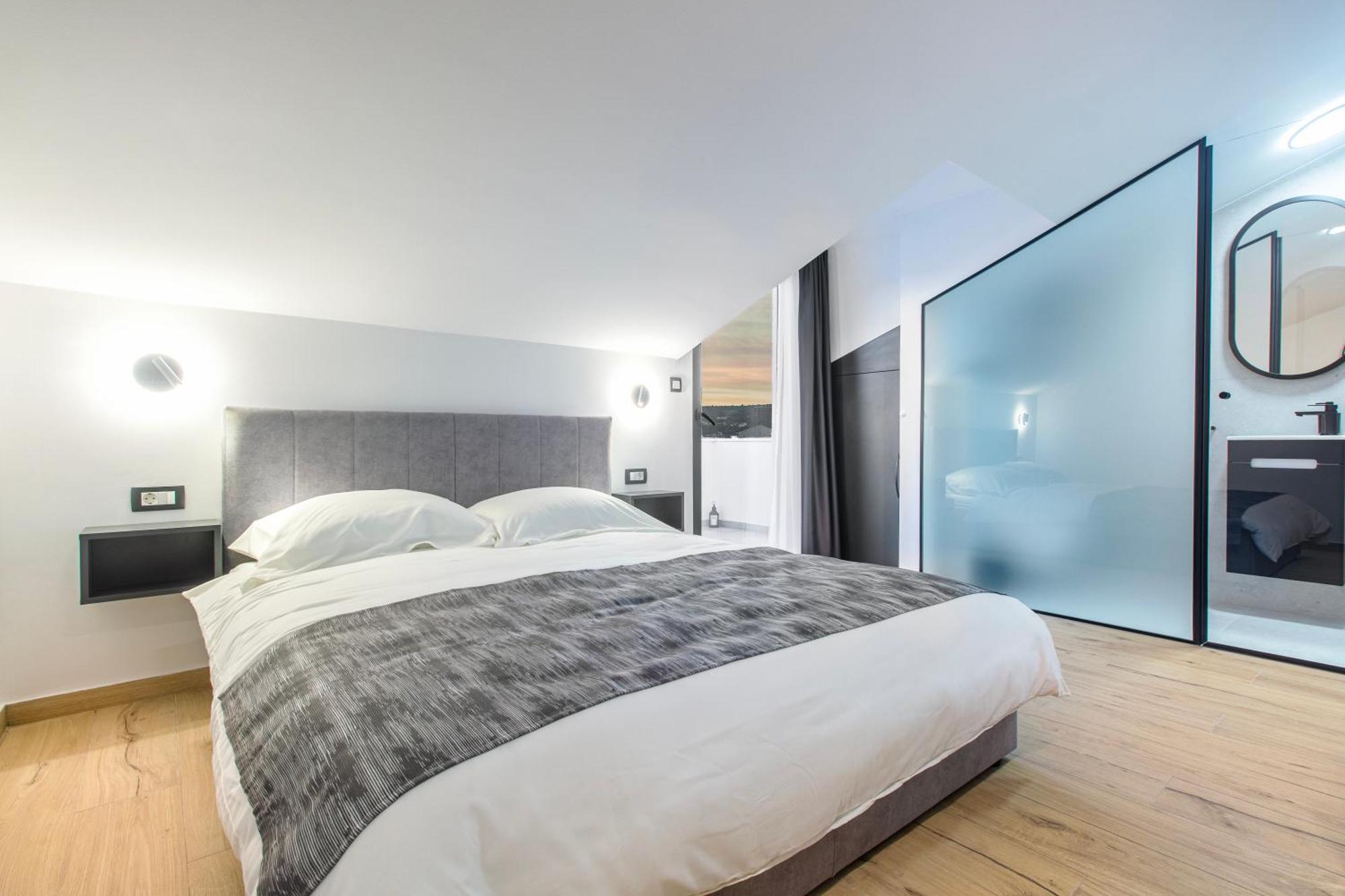 Seafront Villa Kupinica With Heated Pool Vinisce Bagian luar foto