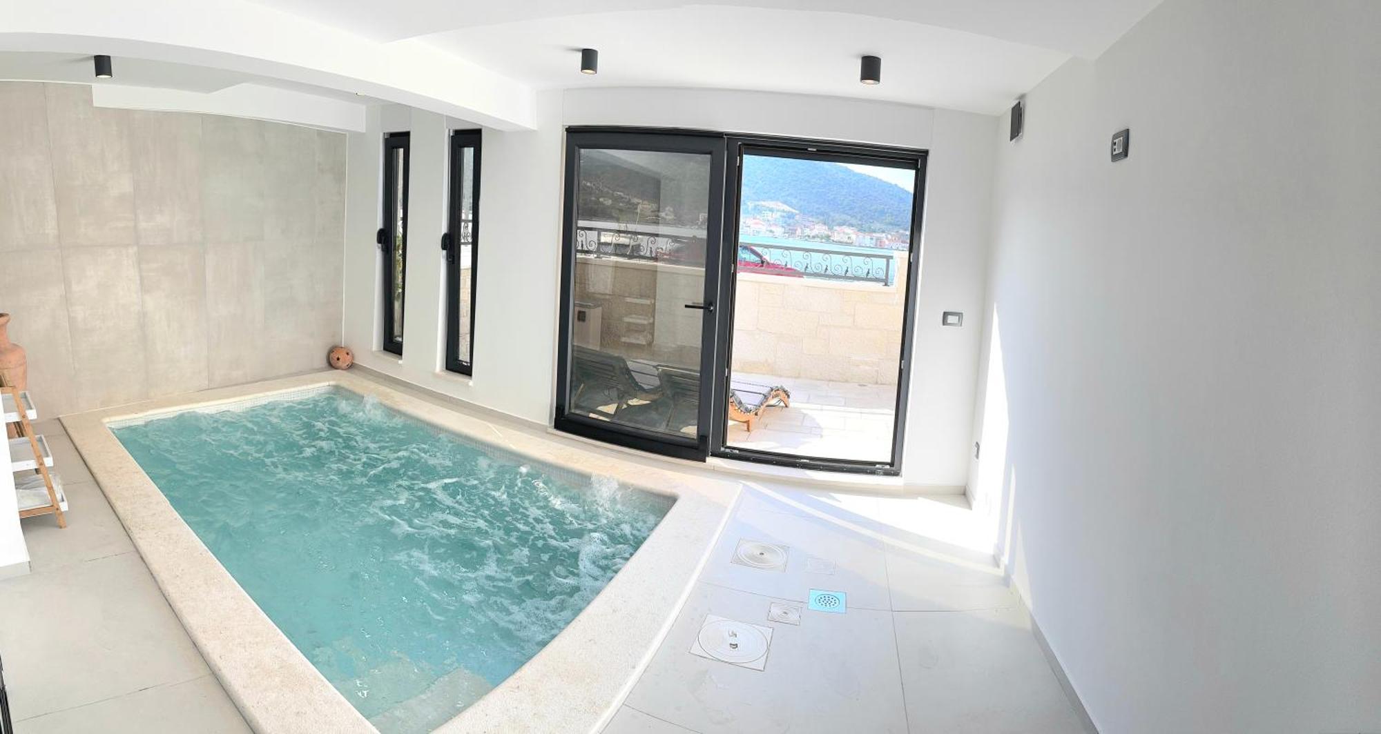 Seafront Villa Kupinica With Heated Pool Vinisce Bagian luar foto
